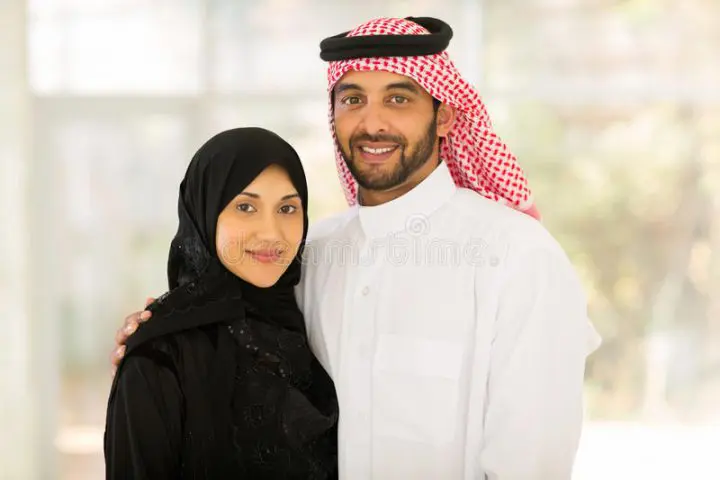 Can unmarried Saudi couples live together in Saudi Arabia