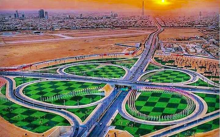 comparison essay between jeddah and riyadh